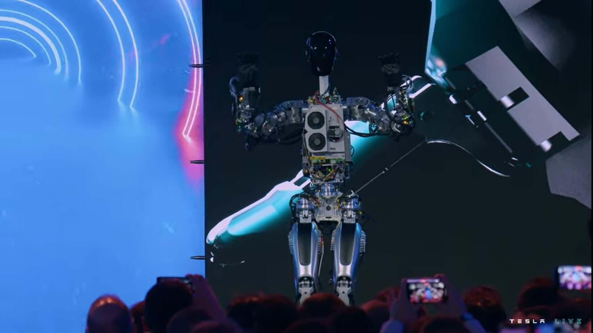 TESLA Optimus Humanoid: A view - STIQ Ltd (t/a Styleintelligence)